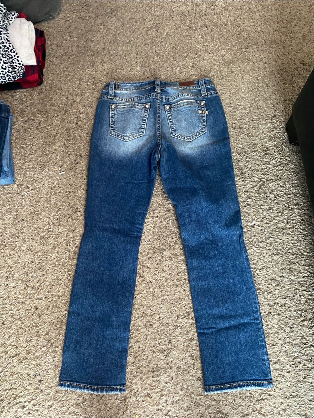 Miss Me Women's Straight Leg Jeans in Medium Blue Wash NWOT
